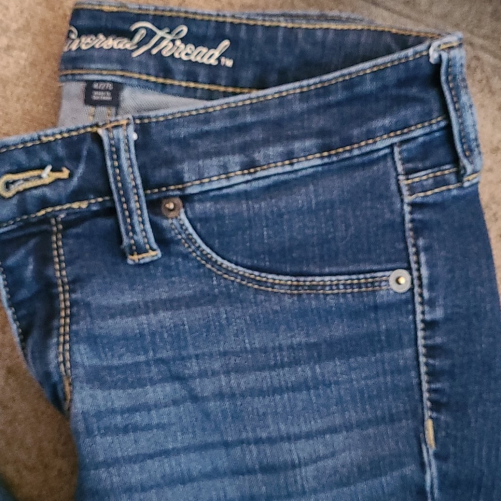 GUC Universal Thread Skinny jeans